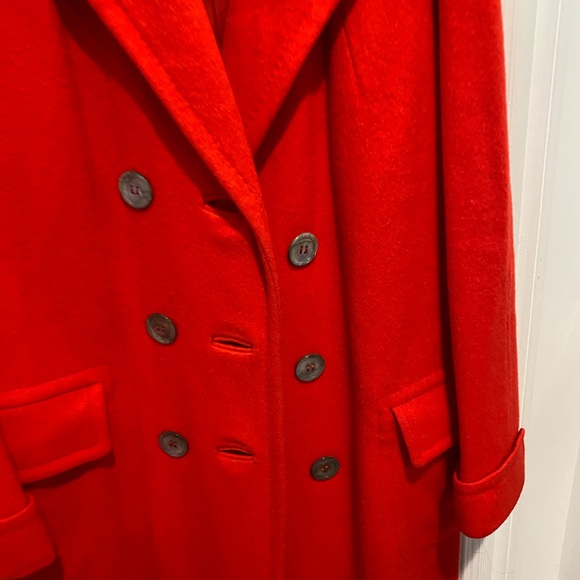 Lindo abrigo de mujer no tiene una talla en el suéter pero mi medida es larga - Picture 2 of 9